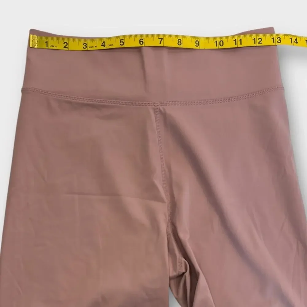 Madewell MWL Form High-Rise 7" Biker Shorts in Smoky Lilac Size Medium - Picture 7 of 8